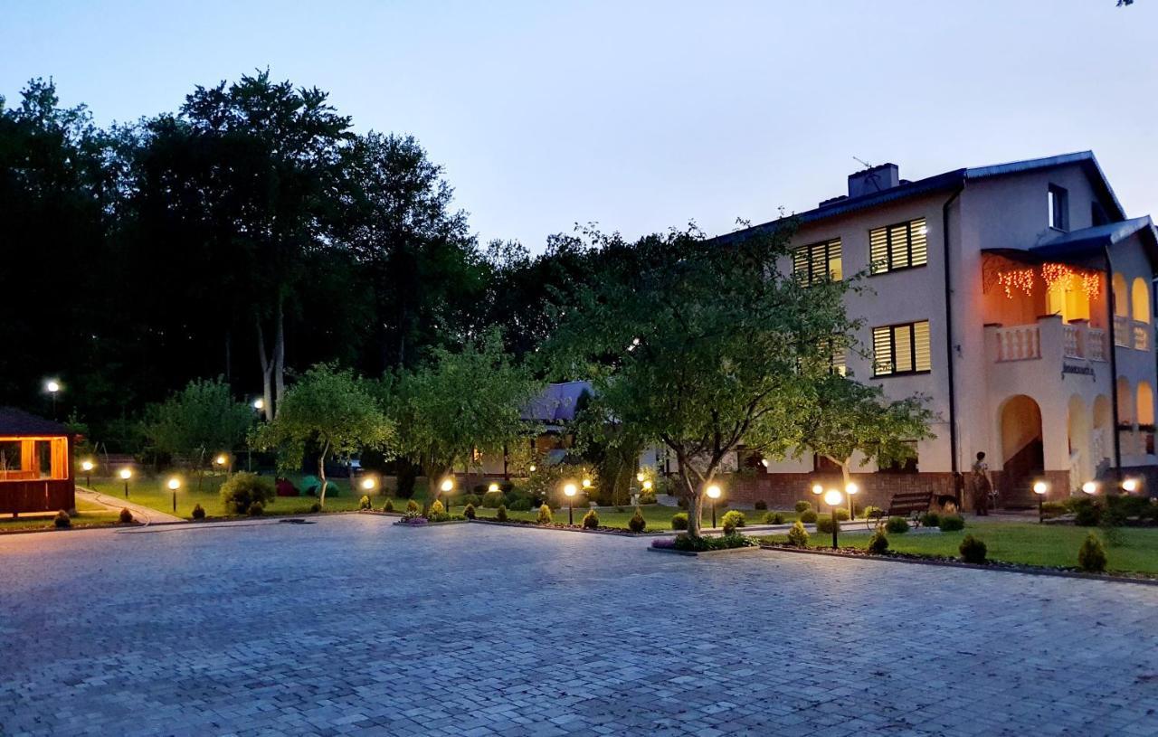Villa Zenko Briukhovychi Buitenkant foto